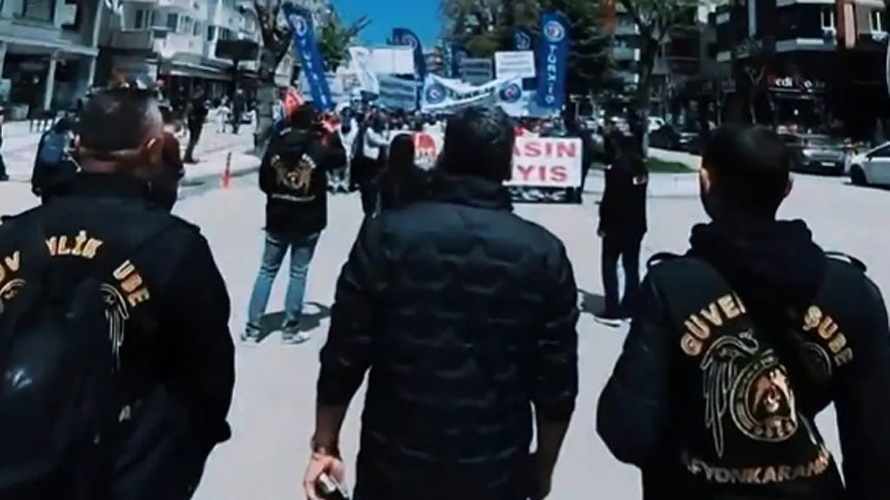 Afyon'da Güvenlik Şube Kuş Uçurtmadı!