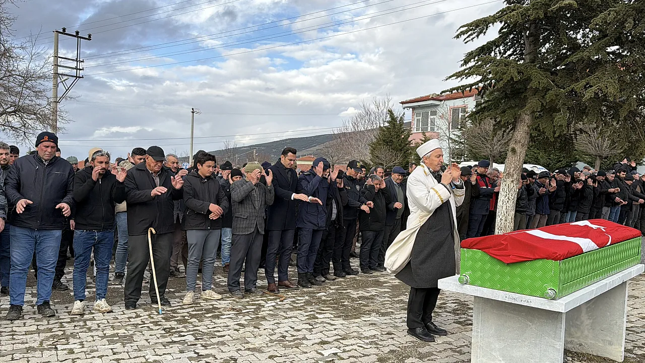 96 Yaşında Vefat Eden Kore Gazisi Torağa Verildi