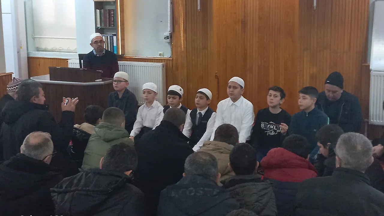 Sabah Camii Buluşmasında Coşku