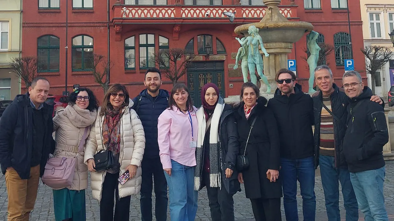 Afyon Lisesi Dijital Dönüşüm Ve Yeşil Eğitimin Merkezi Olacak
