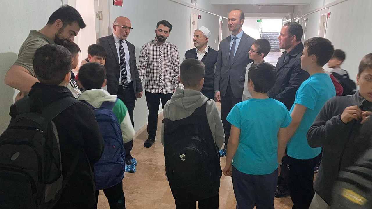 Müftü İmamoğlu, İscehisar'da Hafız Adaylarıyla Görüştü