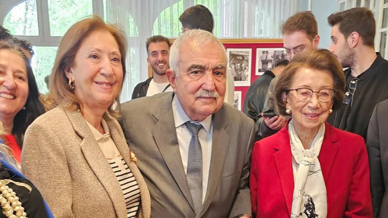 ADD'li Gençler, İsmet İnönü'nün Kızıyla Sohbet Etti
