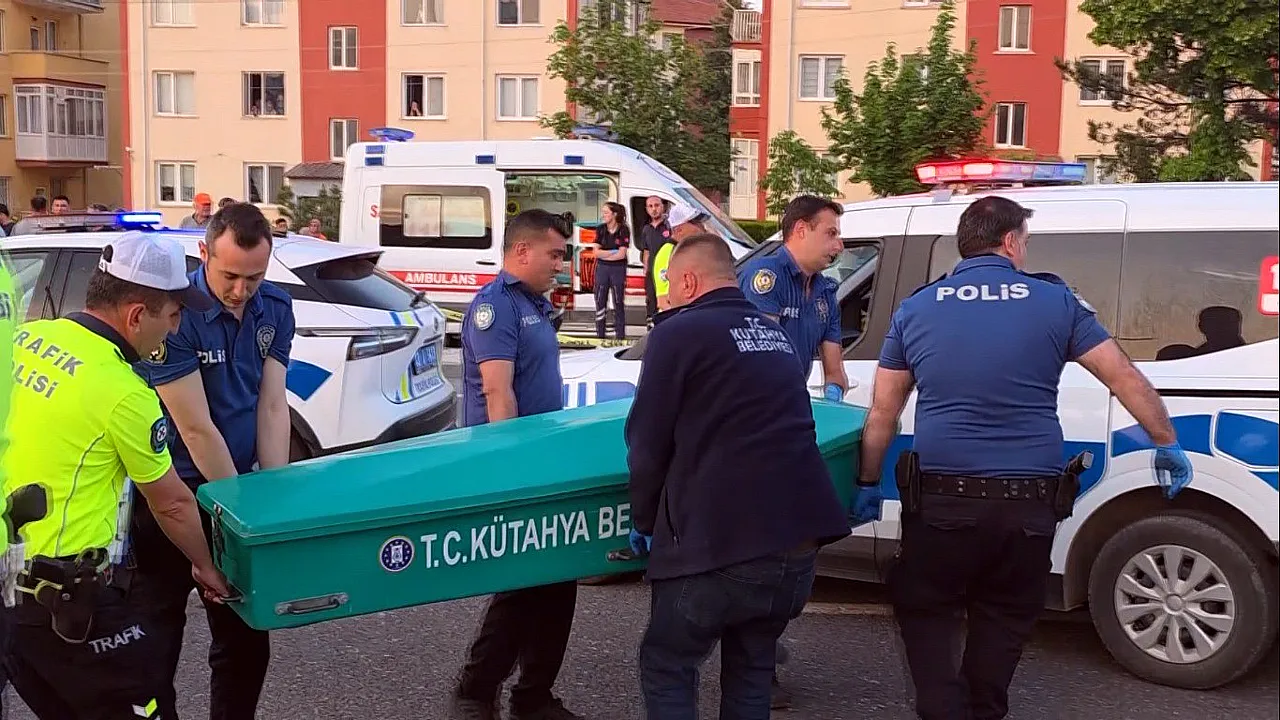 Karşı Şeride Geçip, Birbirlerine Çarptılar: 1 Genç Öldü