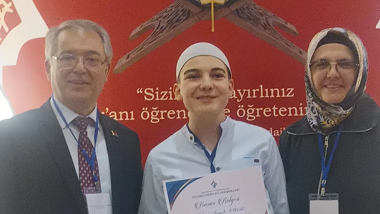 Afyon Lisesi Öğrencisinden Gururlandıran Başarı