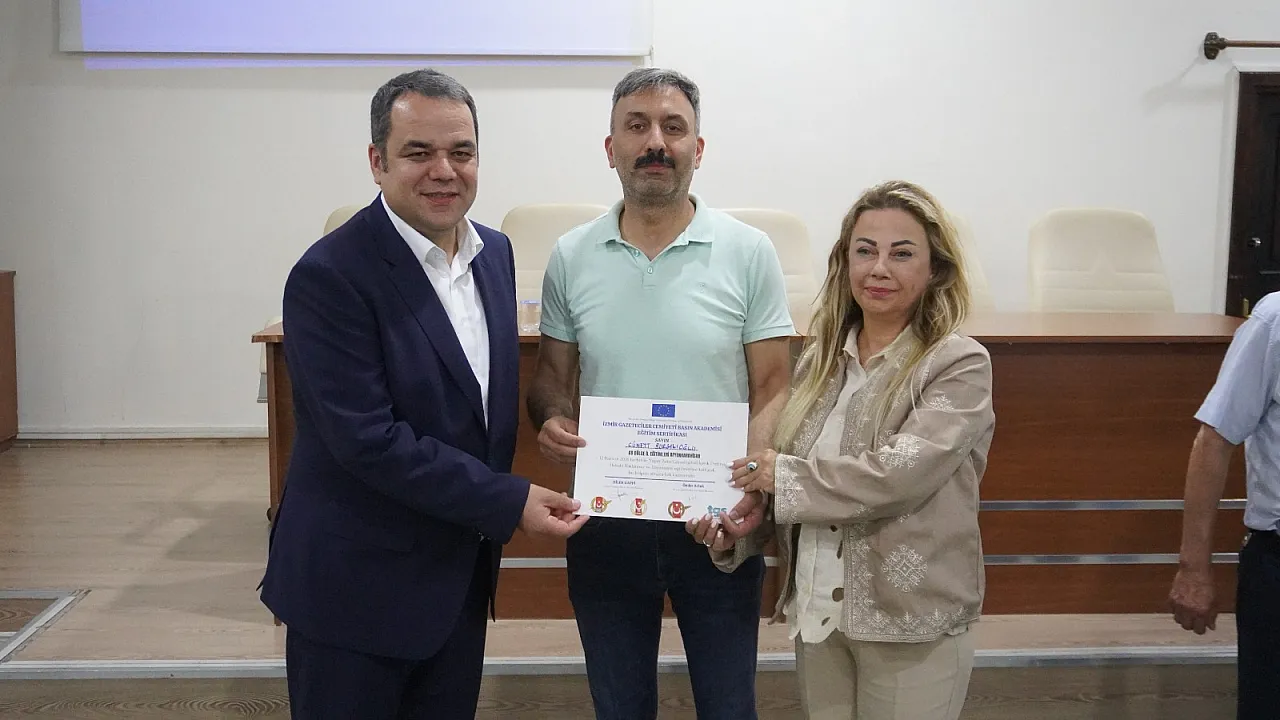 Afyon'da Gazetecilere Yapay Zeka Eğitimi Verildi