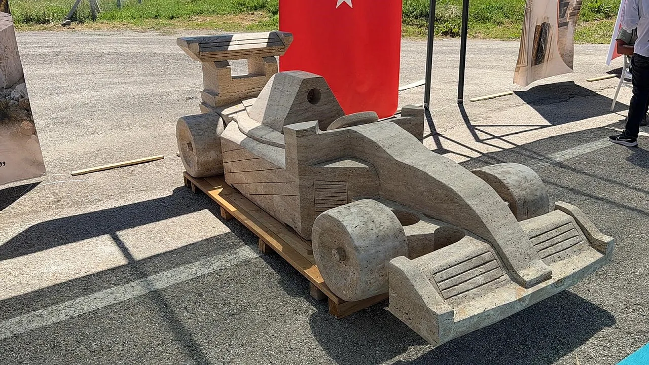 Mermerden Motosikleti Gördünüz Mü?