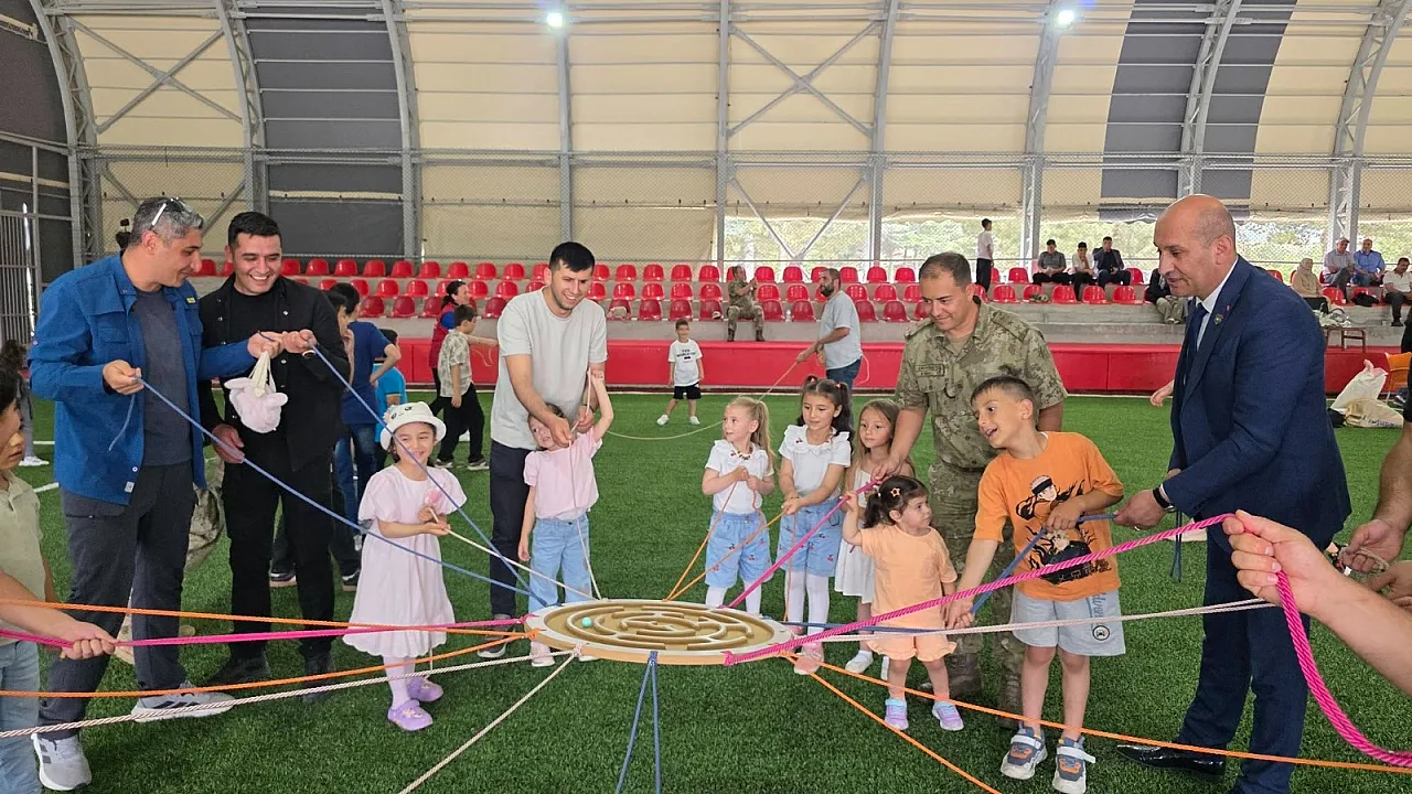 Şehit Aileleri Ve Gaziler Garnizon Komutanlığında Ağırlandı