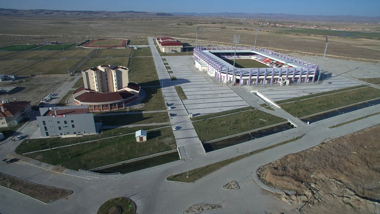 Afyon, Futbolda Rotasını Belirleyebildi Mi?