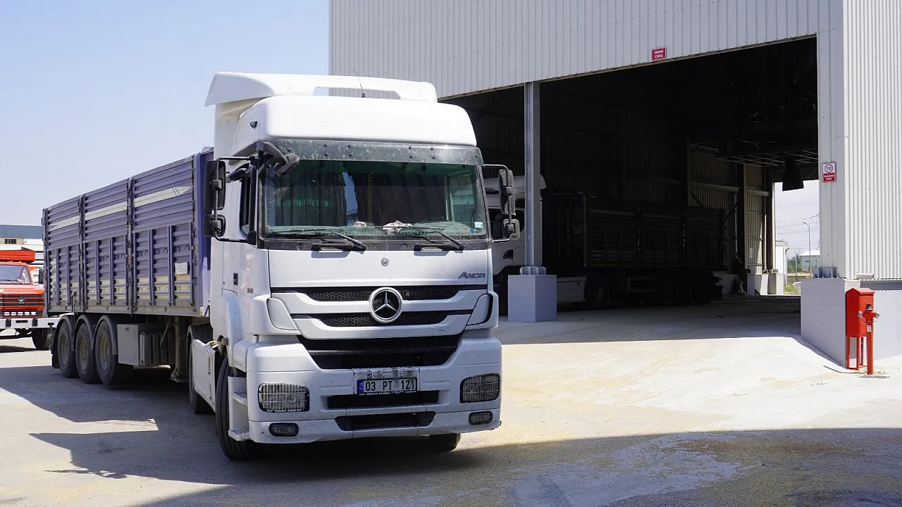 Afyon Ticaret Borsası Lisanslı Depo Kurdu… Üretici De Kazanıyor, Yatırımcı Da