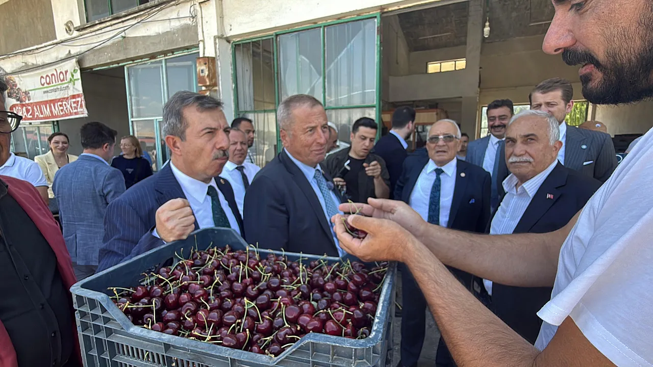 İYİ Parti Kurmayları Afyonkarahisar'a Çıkarma Yaptı