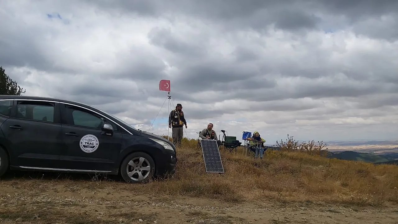 Cep Telefonu Sustu, Telsizler Devreye Girdi: 75 Kilometrelik Süvari Hattını TRAC Kurdu