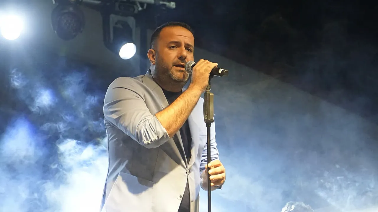 Şuhut'ta Zafer Coşkusu Ozan Manas'la Başladı