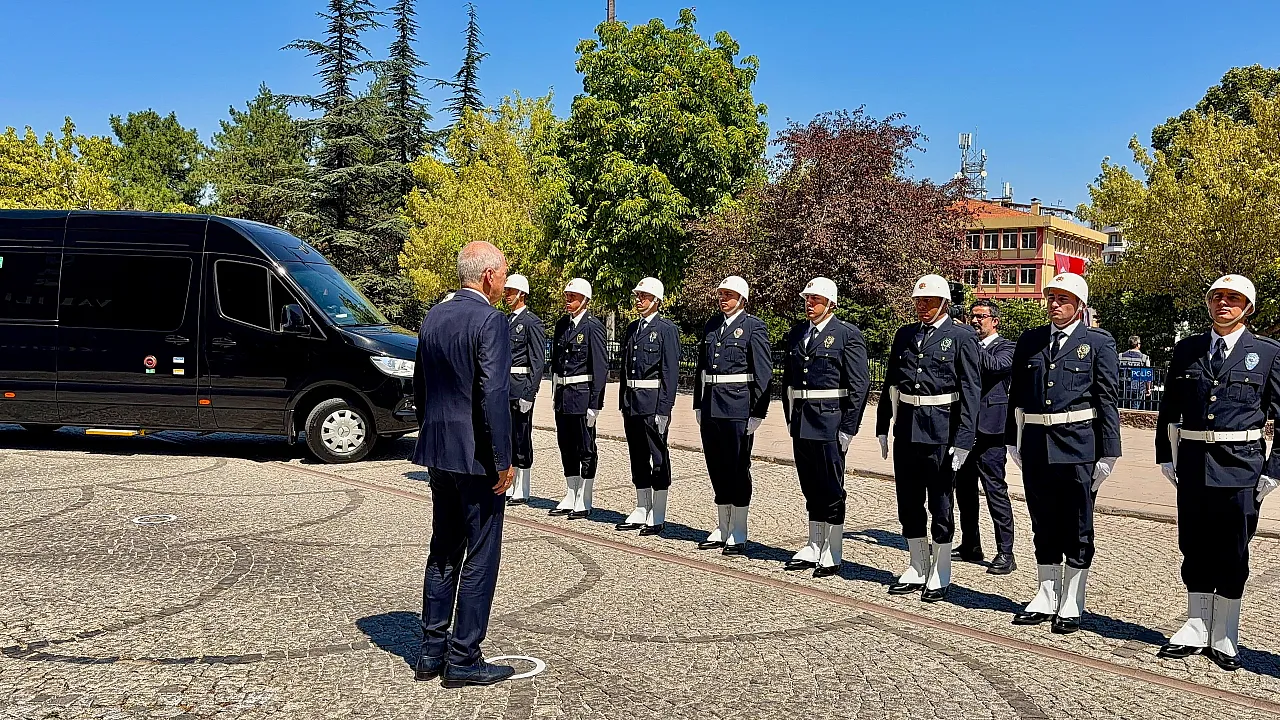 TBMM Başkanı Kurtulmuş, Vali Aktaş'ı Ziyaret Etti