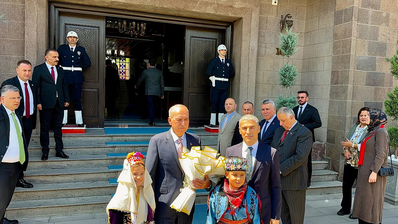 TBMM Başkanı Kurtulmuş, Vali Aktaş'ı Ziyaret Etti