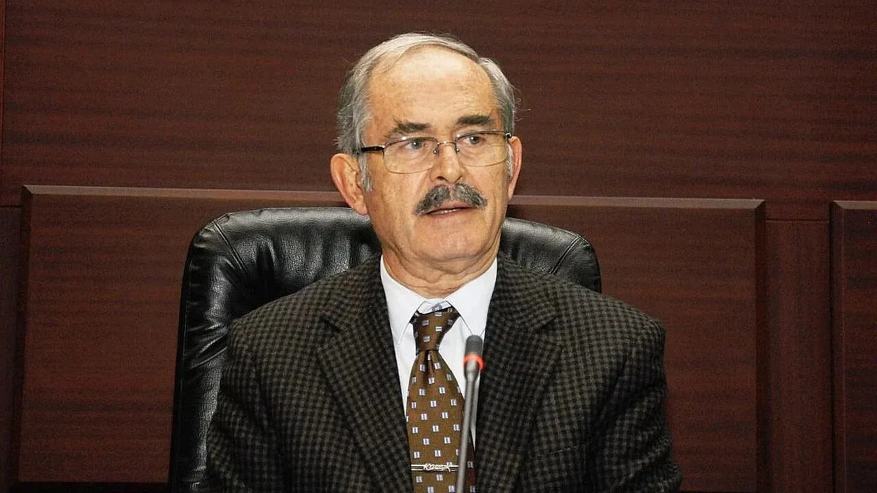 Yılmaz Büyükerşen, Kız Kardeşini Kaybetti
