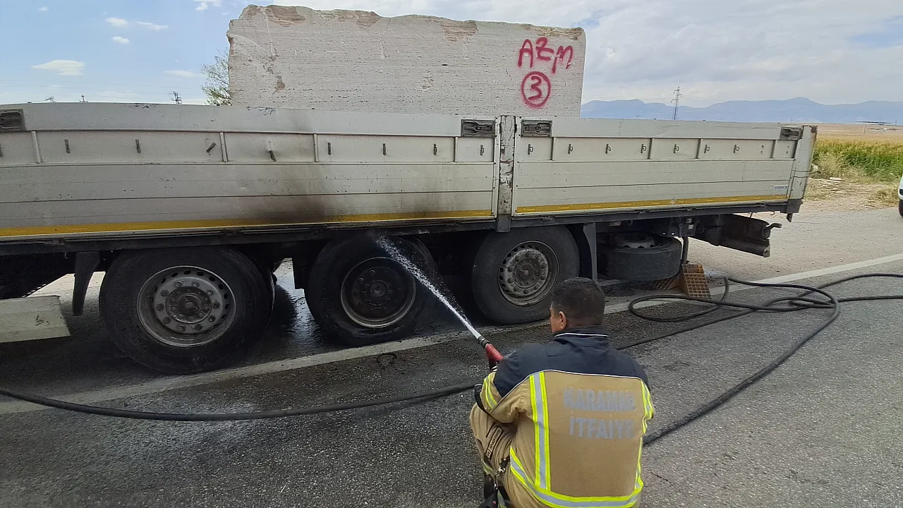 Afyon'dan Mersin'e Mermer Götürüyordu... Bir Anda Alev Aldı