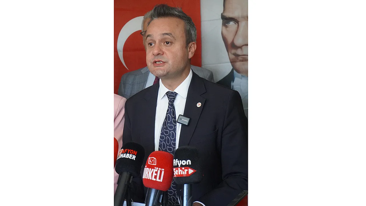 Afyon'da Faruk Duha Erhan, 'İktidar' Hedefi İle Adaylığını Açıkladı