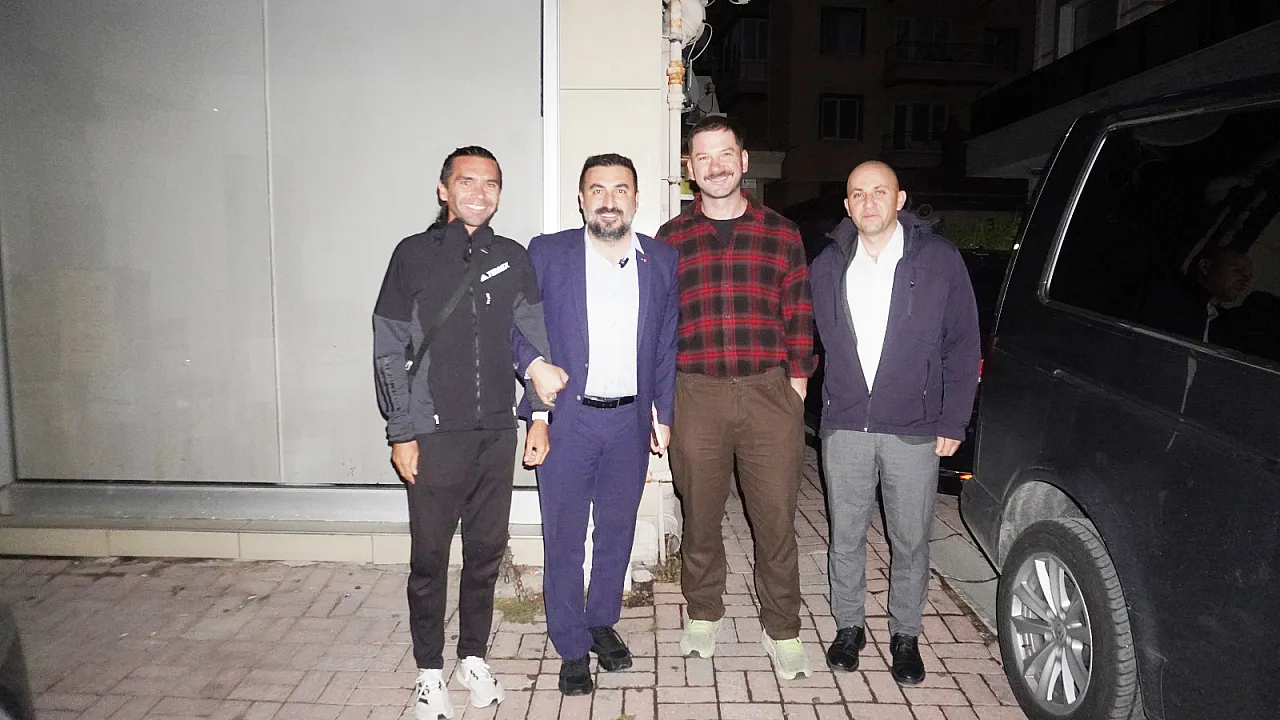AK Parti'deki Sabah Mesaisine Misafir Olduk Başkan Kavak'ten Yönetim Kurulu Ve 'Kaostan Uzak Afyon' Mesajı