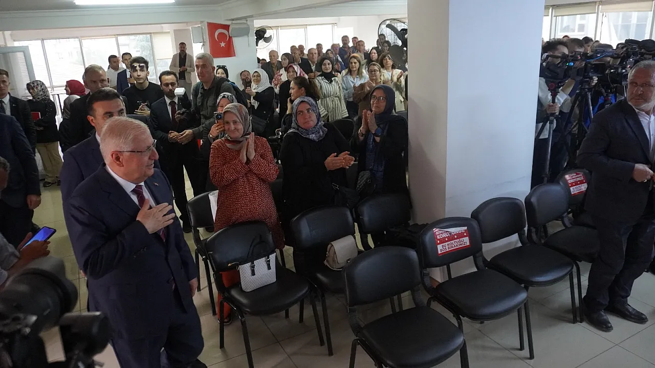 Bakan Güler'den Büyük Taarruz Ve Kocatepe Vurgusu