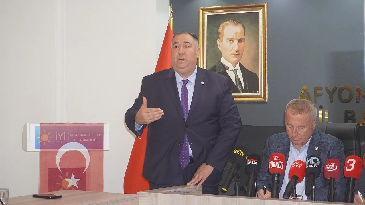 İYİ Partili Olgun: Devlet Hastanesi'ni Söyleyince Hopluyorlar Hoplamayın Kardeşim!