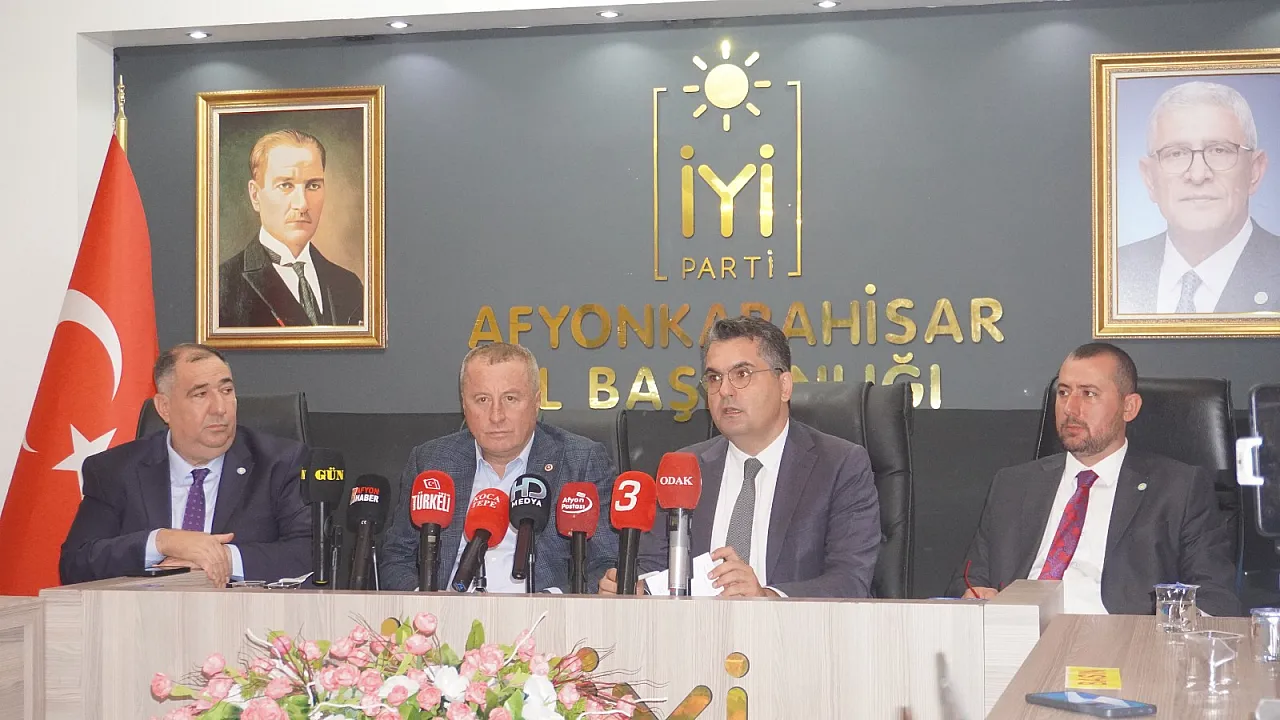 İYİ Partili Olgun: Devlet Hastanesi'ni Söyleyince Hopluyorlar Hoplamayın Kardeşim!