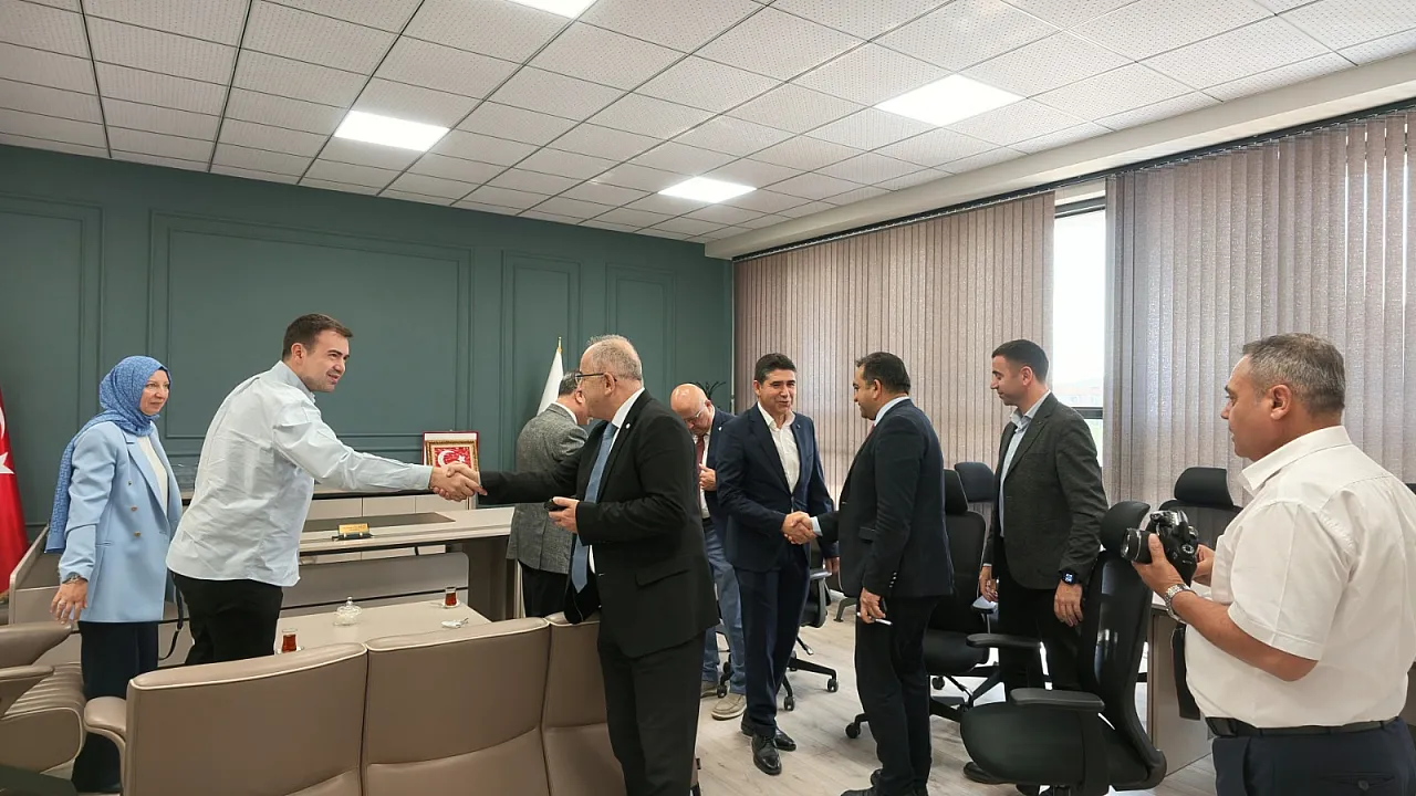 Verilen Sözler Tek Tek Yerine Geliyor: Öğrenciler iPad Air'lerine Kavuştu