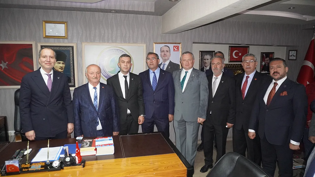 Yeniden Refah Partisi Lideri Erbakan'ın Programlarında Hangi Siyasiler Vardı?
