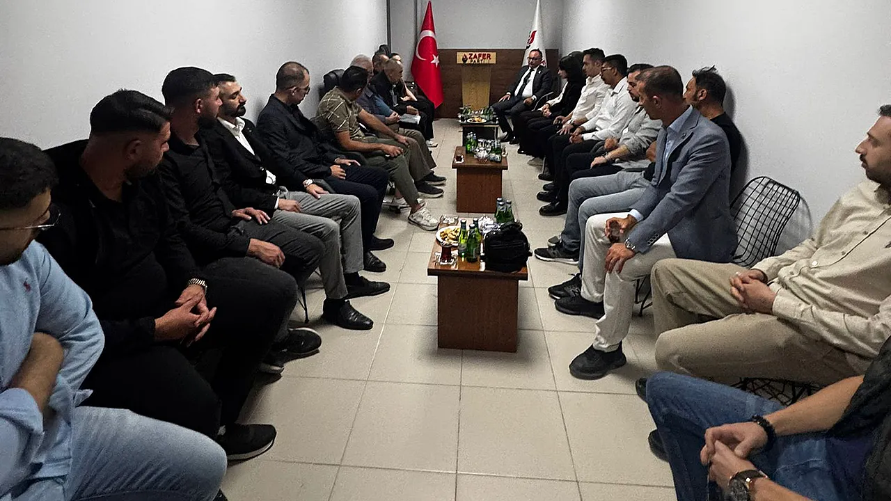 Zafer Partili Dere: Siyasi Görüşü Ne Olursa Olsun Kapımız Herkese Açık