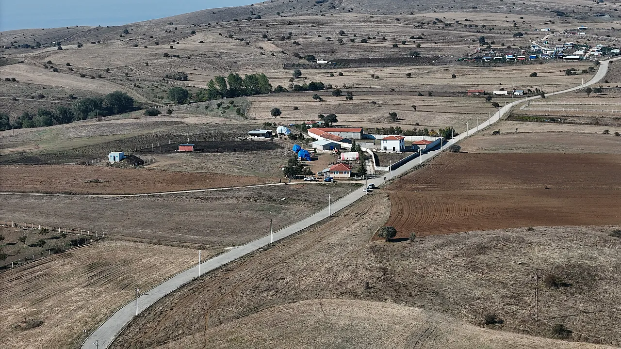 15 Yaşındaki Çocuk Amcasını Vurdu, Mezarlığın Yanında Teslim Oldu