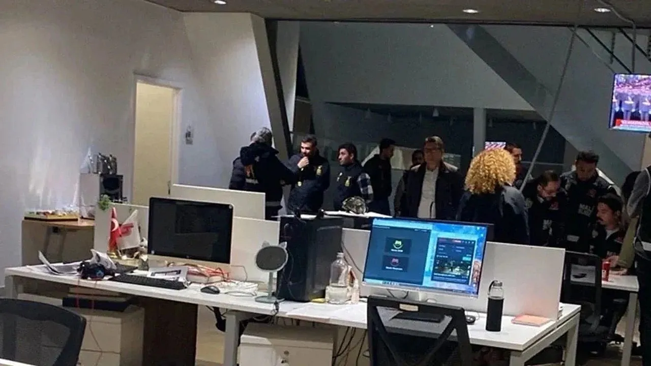 284 Eski Milletvekilinden Halk Tv Tepkisi