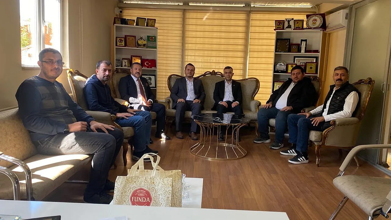 3 Siyasi Partiden Kocatepe'ye Nezaket Ziyareti