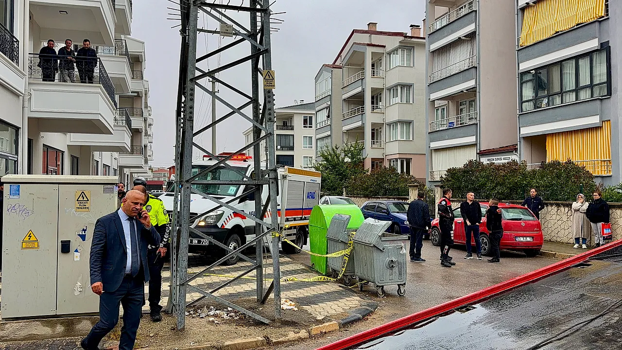Afyon'da Öğrenci Servisiyle Dolmuş Çarpıştı