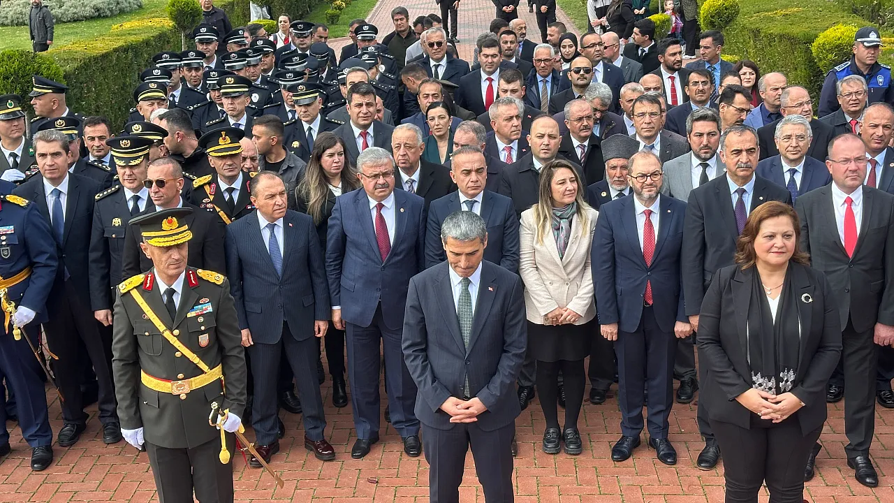 Afyonkarahisar'da Cumhuriyet Bayramı Törenle Başladı!