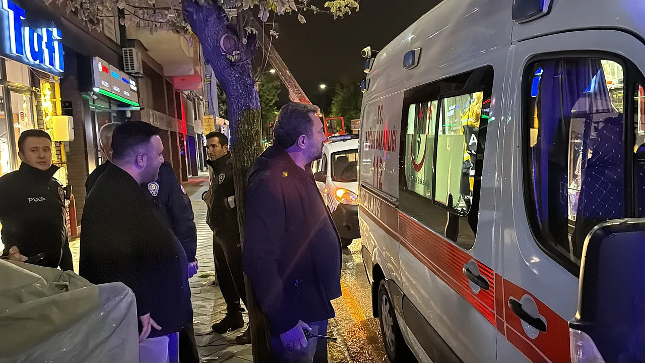 Eskişehir'de Alkollü Halde Makarna Yaparken Uyuyakaldı! Kendini Kurtaran Ekiplere 'Borcum Ne Kadar?' Diye Sordu