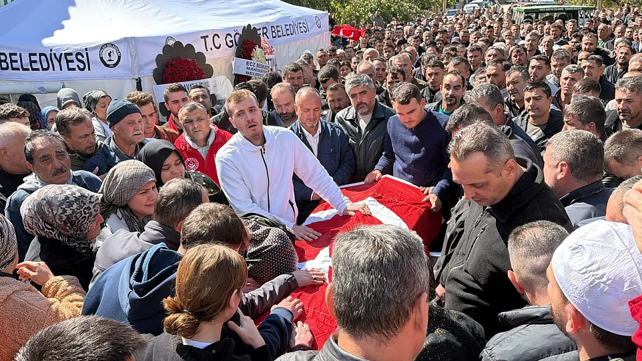 Soma Maden Faciasında Acı Veda: Hayatını Kaybeden Olcay, Gediz'de Son Yolculuğuna Uğurlandı