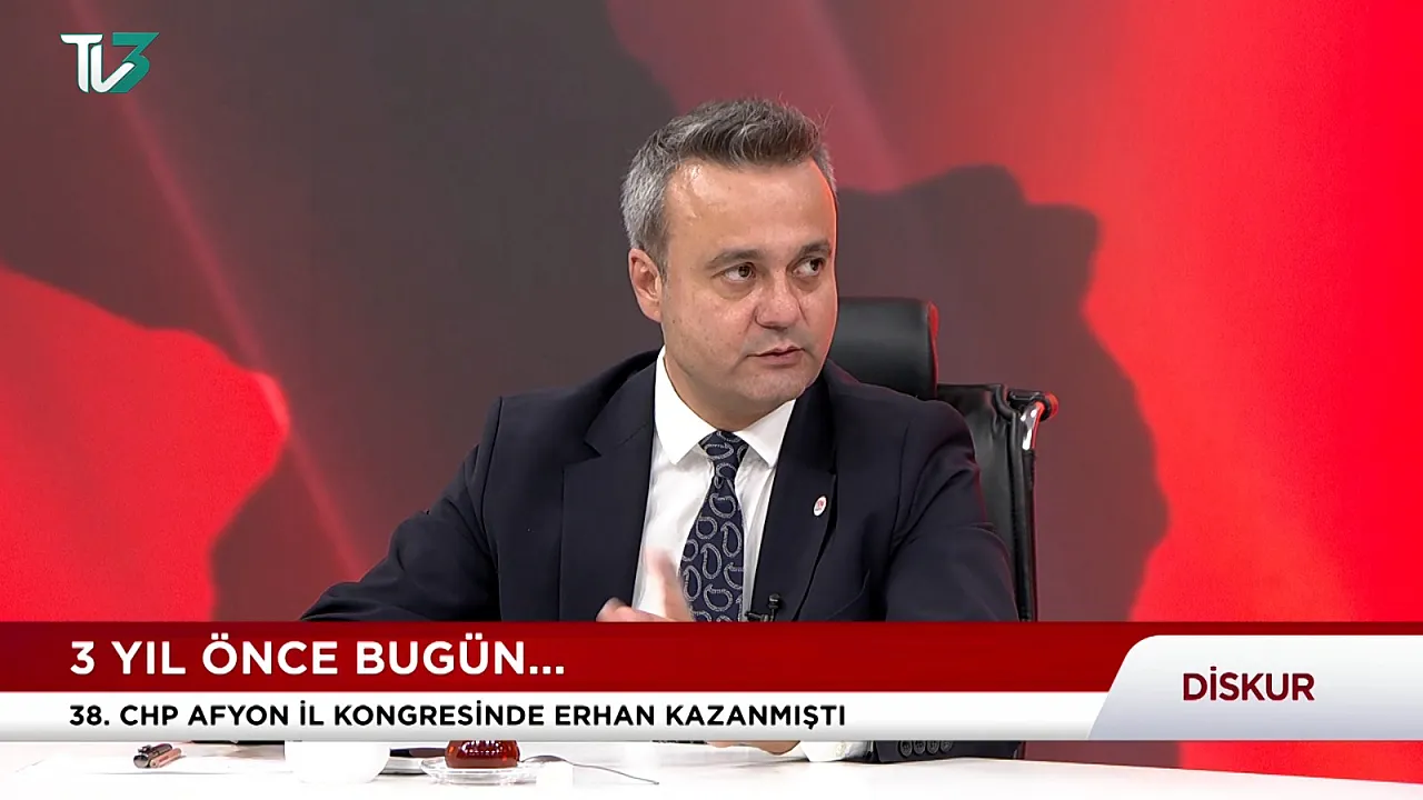 Yeni Parti'de İl Başkanlığı Yarışı Kızışıyor! Erhan'dan Dikkat Çeken Açıklamalar