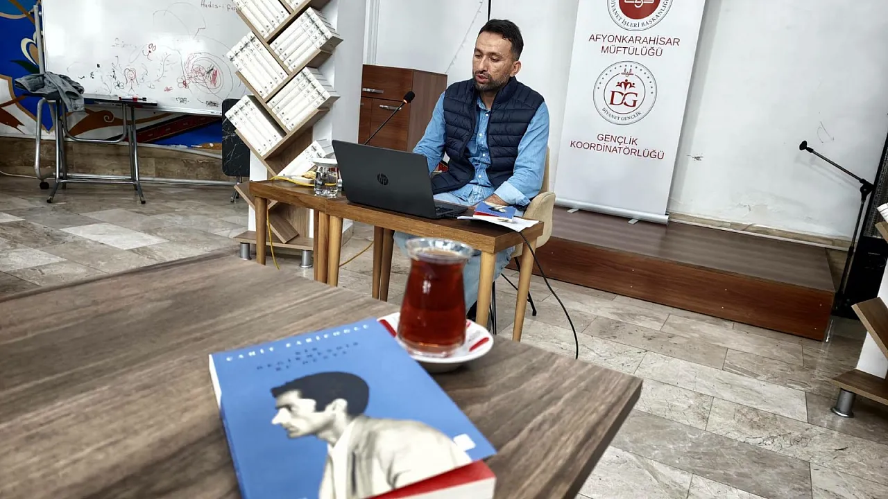 Zarifoğlu'nun Penceresinden: Müslüman Kimliği İnşa Etme Yolculuğu Başladı!