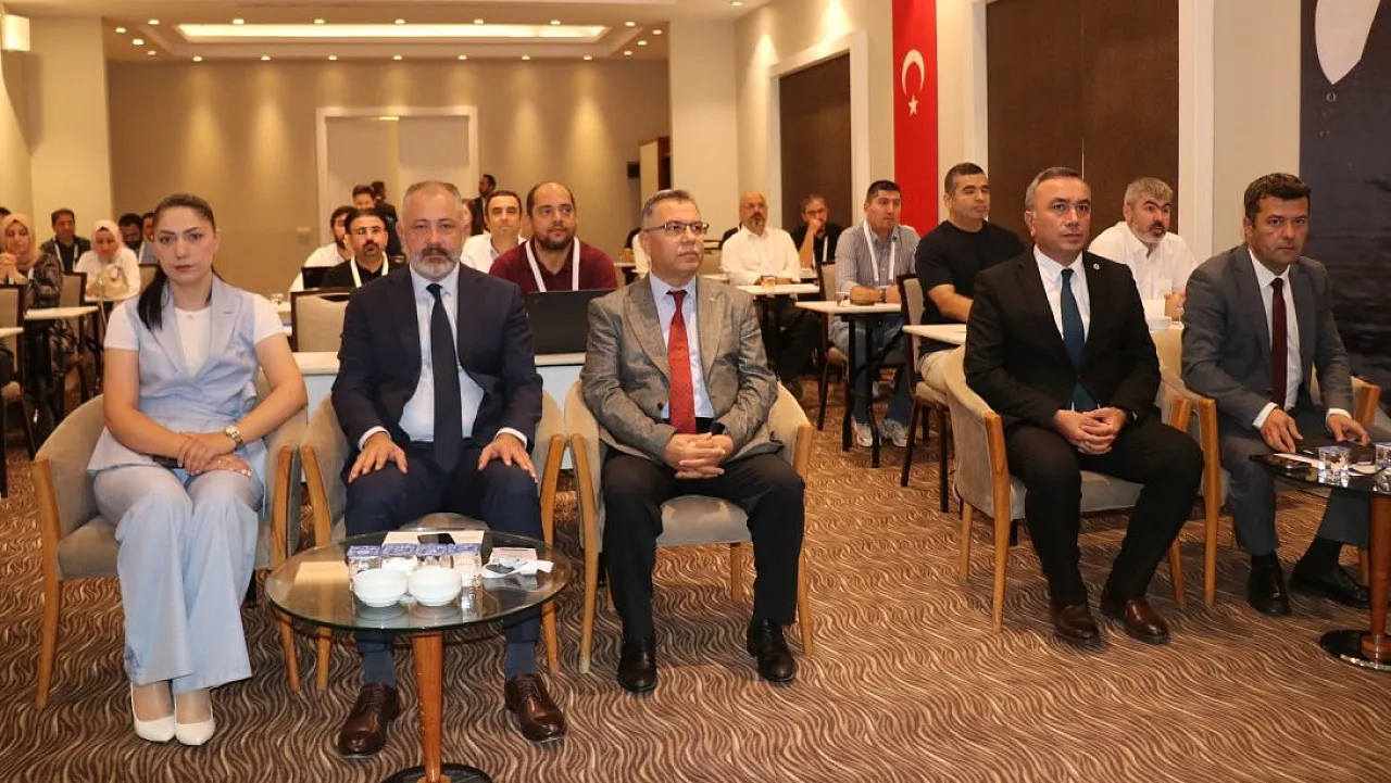MEB'in Dijital Dönüşüm Zirvesi Afyon'da Başladı