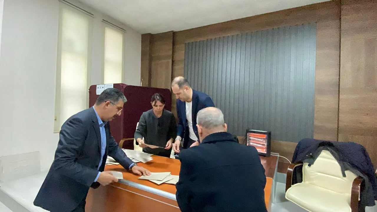 Borsa Seçimi Tamamlandı, Sandıklar Açılıyor