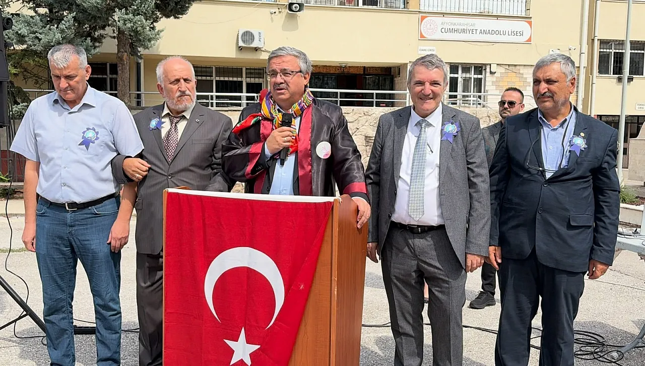 Cumhuriyet Lisesi'nde Büyük Buluşma