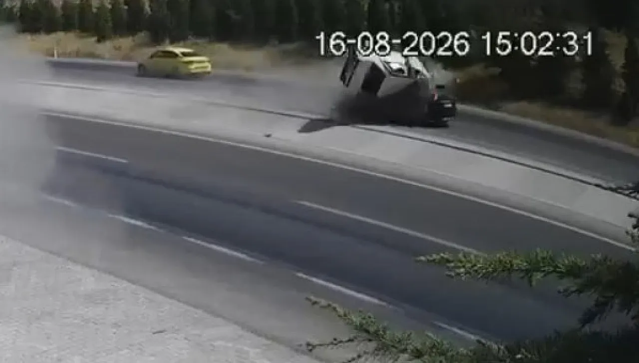 Kopan Parça Faciyaya Neden Oldu! 2 Kişi Hayatını Kaybetti