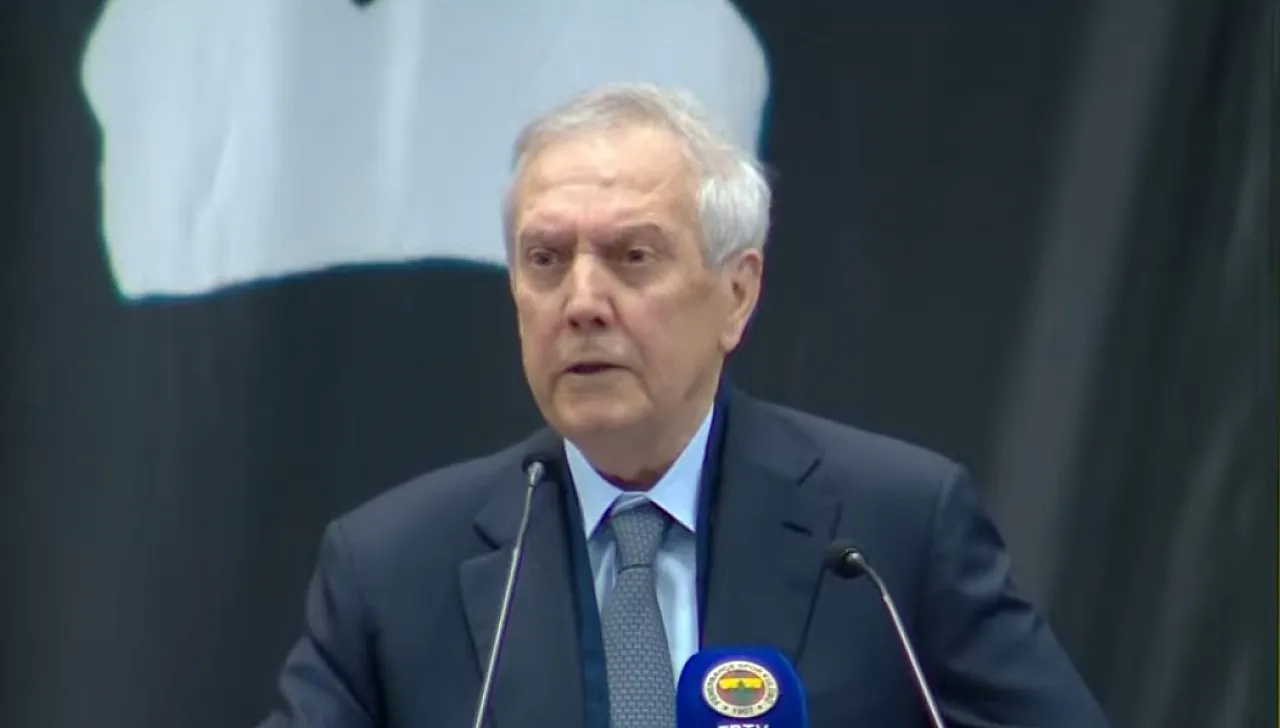 Aziz Yıldırım'dan Sert Eleştiriler: 'Fenerbahçe Çürümüşlükten Arınmalı'