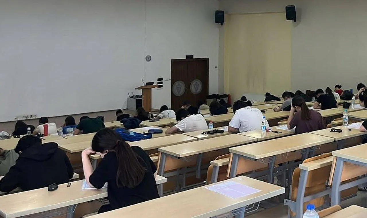 Rektör Aslan'dan, AFSÜ Personeline YKS Teşekkürü