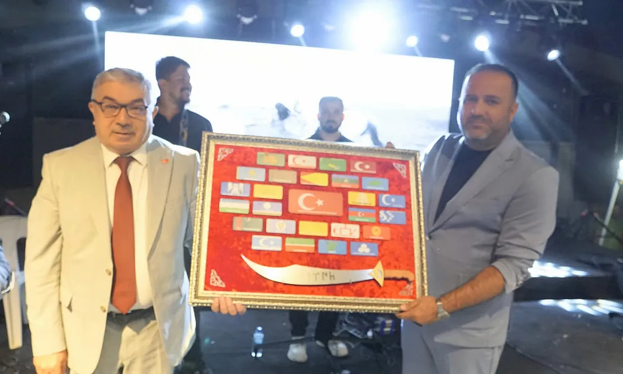 Şuhut'ta Zafer Coşkusu Ozan Manas'la Başladı