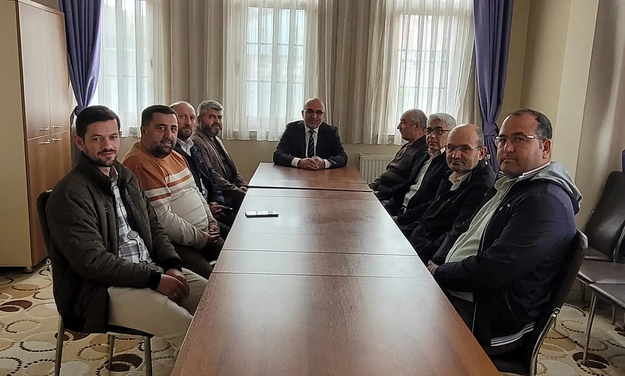 'Kitap Oku-Yorum' Projesi'nde Ekim Ayı Müzakere Edildi