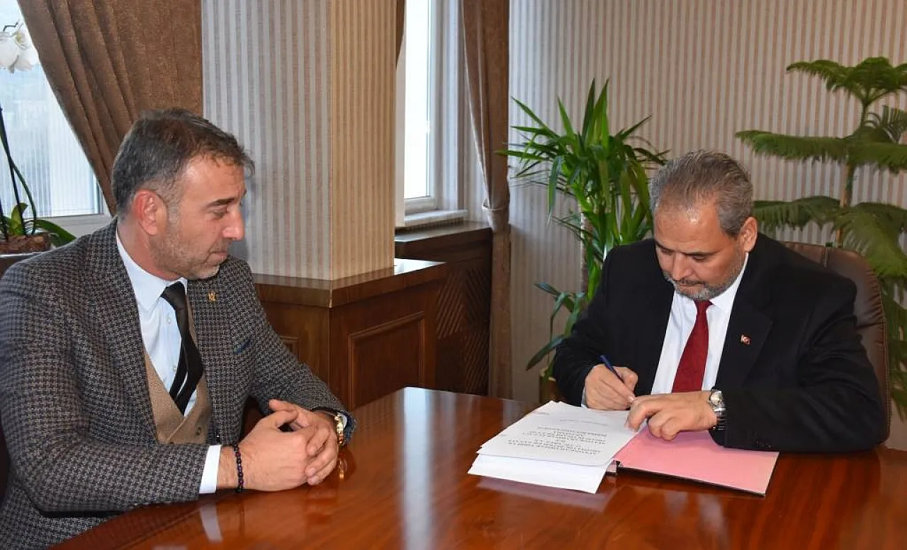 AFSÜ Üretecek, Afyon'da Eczaneler Satacak