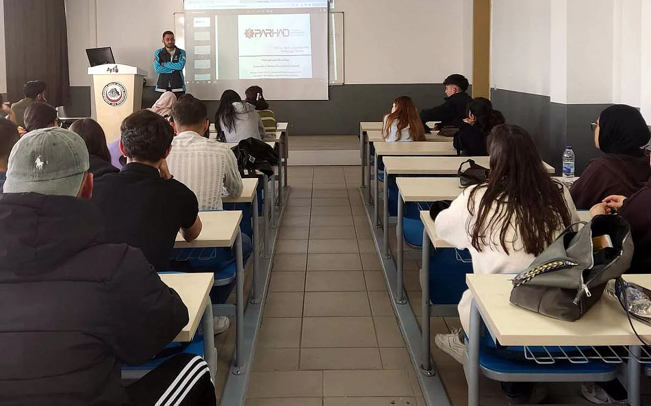 Acil Sağlık Ekiplerinden SHMYO'ya Özel Eğitim