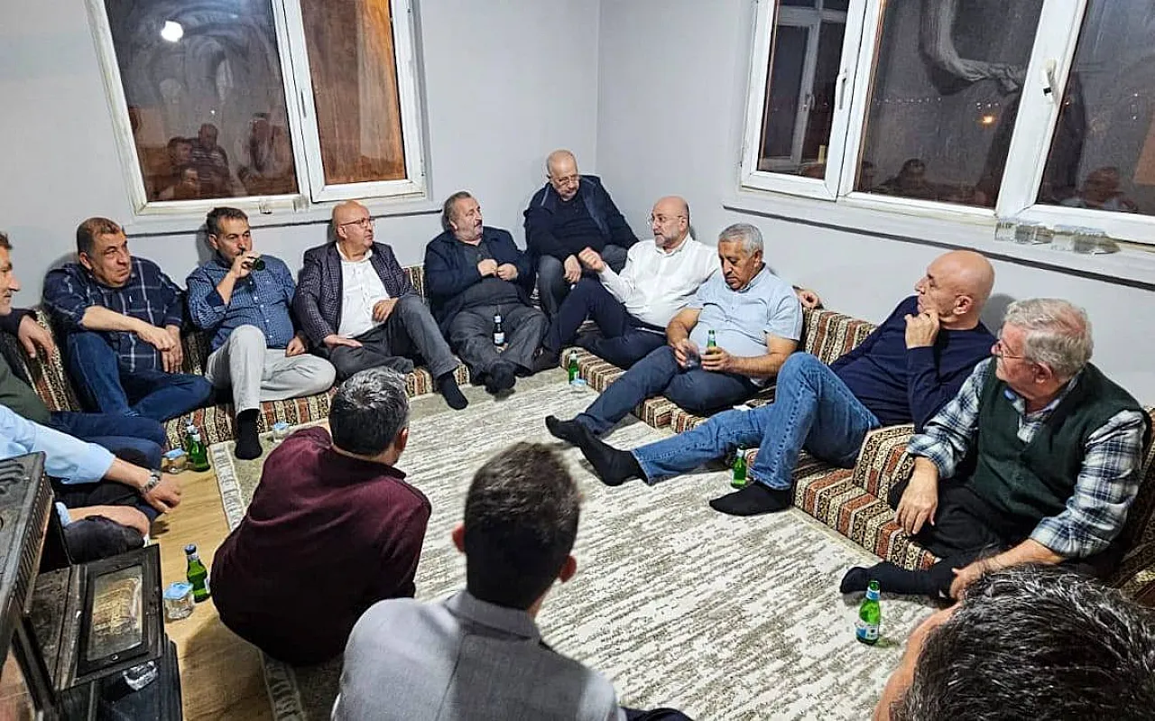 İçerisi Tam Şampiyonlar Ligi… Milletvekili, Başkanlar…