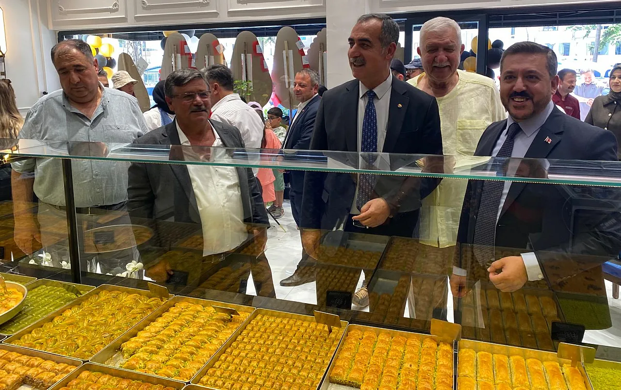 Afyon'un Sevilen Baklavacısından Büyük Hamle!