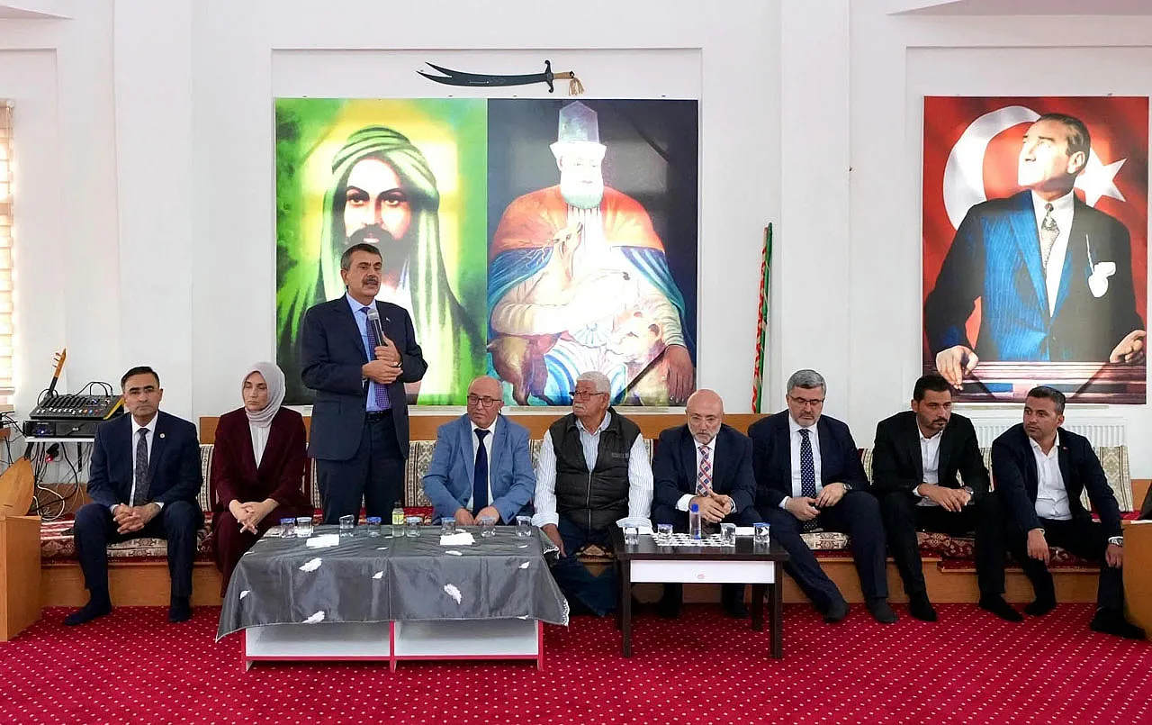 'Afyon Belediyesi Biz Alevilere Zulmediyor, Baş Eğmeyeceğiz'